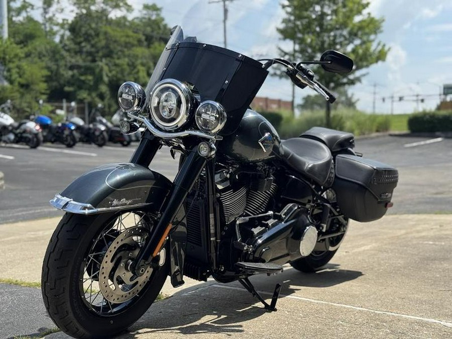 2025 Harley-Davidson® FLHC - Heritage Classic