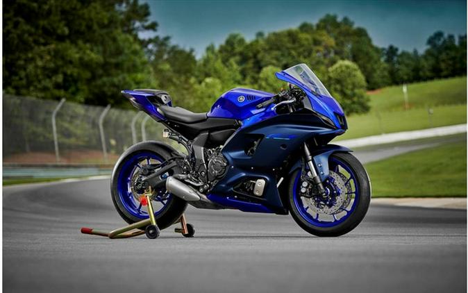 2023 Yamaha YZF R7 R7