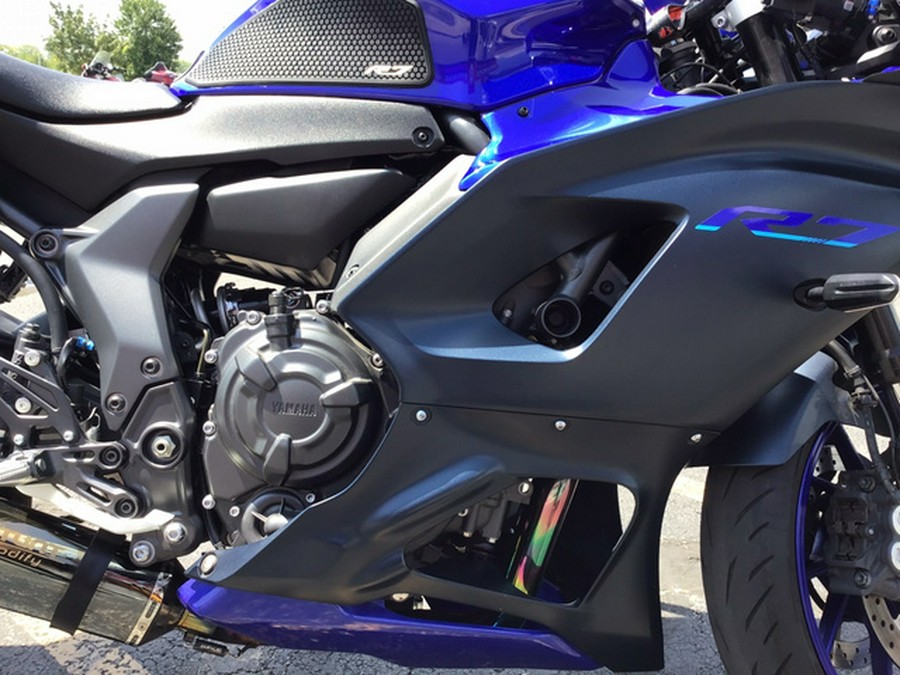 2023 Yamaha YZF R7 R7