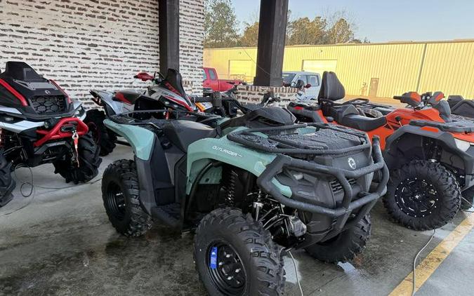 2026 Can-Am® Outlander Pro HD7