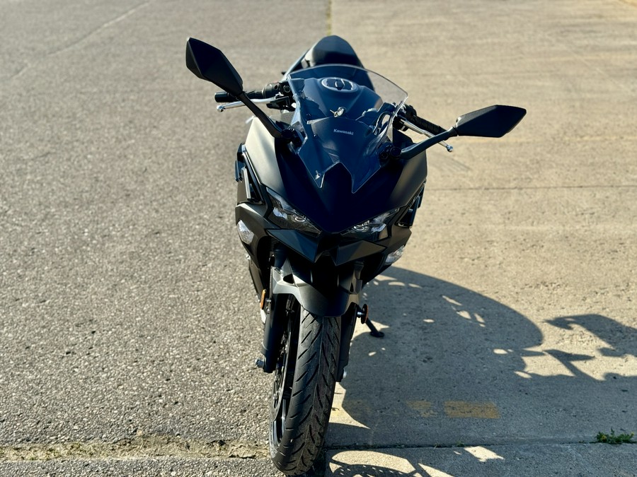 2026 Kawasaki Ninja® 500 ABS