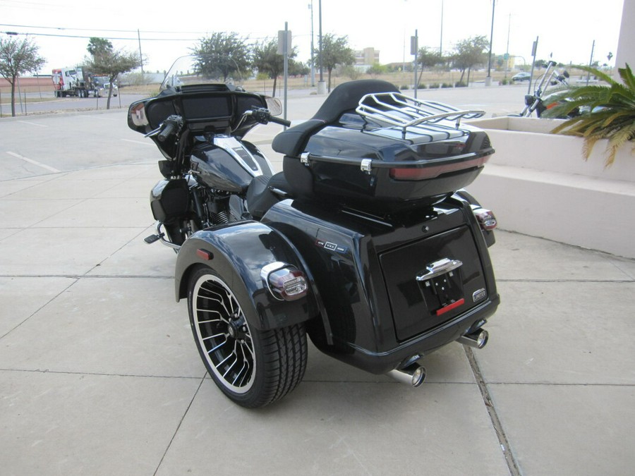 2026 Harley-Davidson Street Glide 3 Limited Midnight Ember Chrome Trim