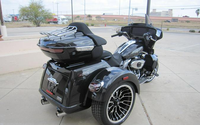 2026 Harley-Davidson Street Glide 3 Limited Midnight Ember Chrome Trim