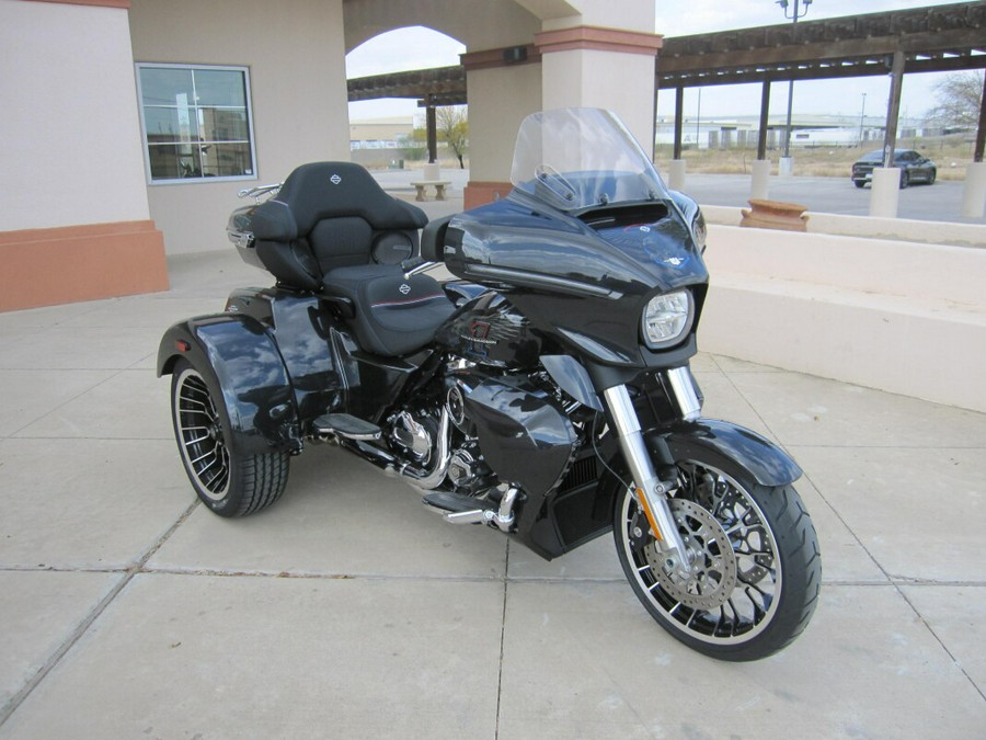 2026 Harley-Davidson Street Glide 3 Limited Midnight Ember Chrome Trim