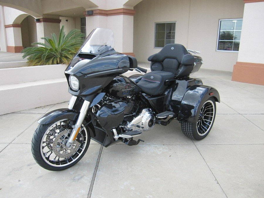 2026 Harley-Davidson Street Glide 3 Limited Midnight Ember Chrome Trim