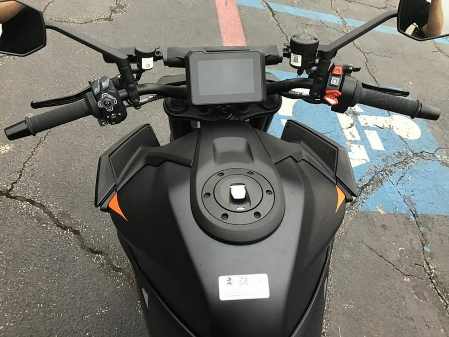 2026 KTM 1390 Super Duke R EVO