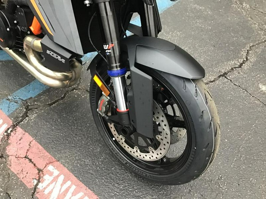 2026 KTM 1390 Super Duke R EVO