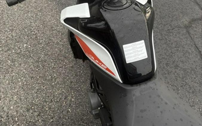 2022 KTM Duke 390