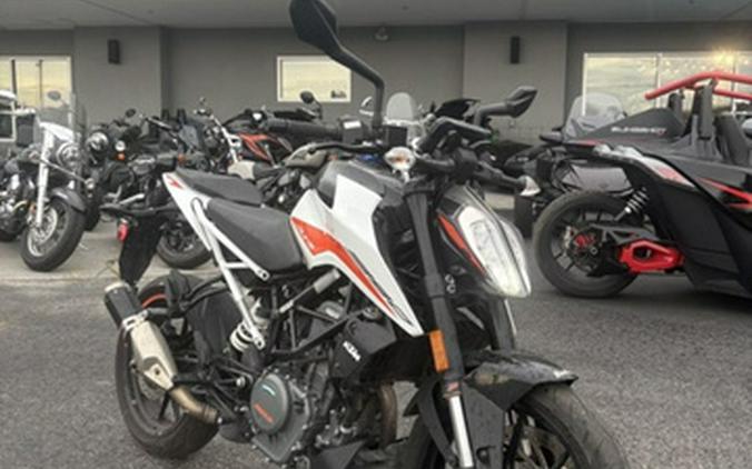 2022 KTM Duke 390