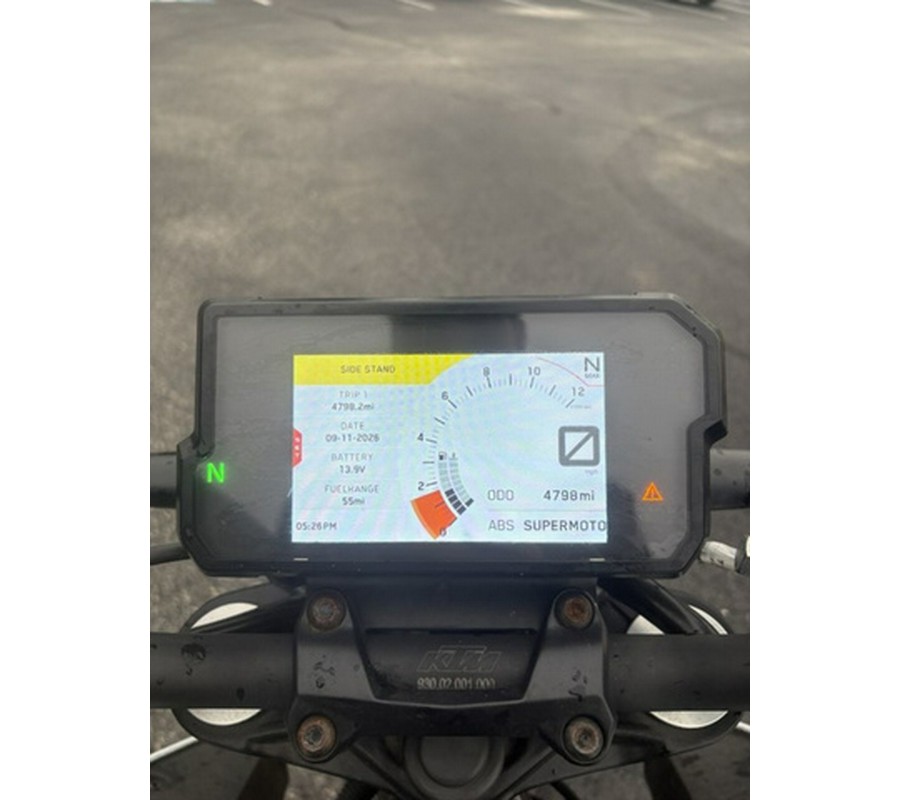 2022 KTM Duke 390