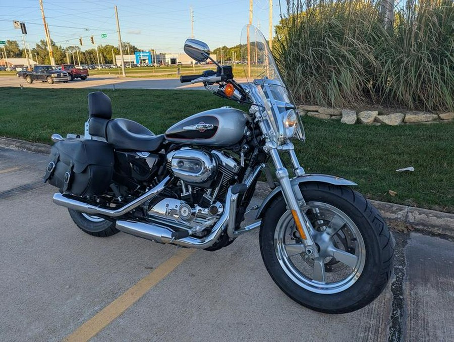 2015 Harley-Davidson® XL1200C - Sportster® 1200 Custom