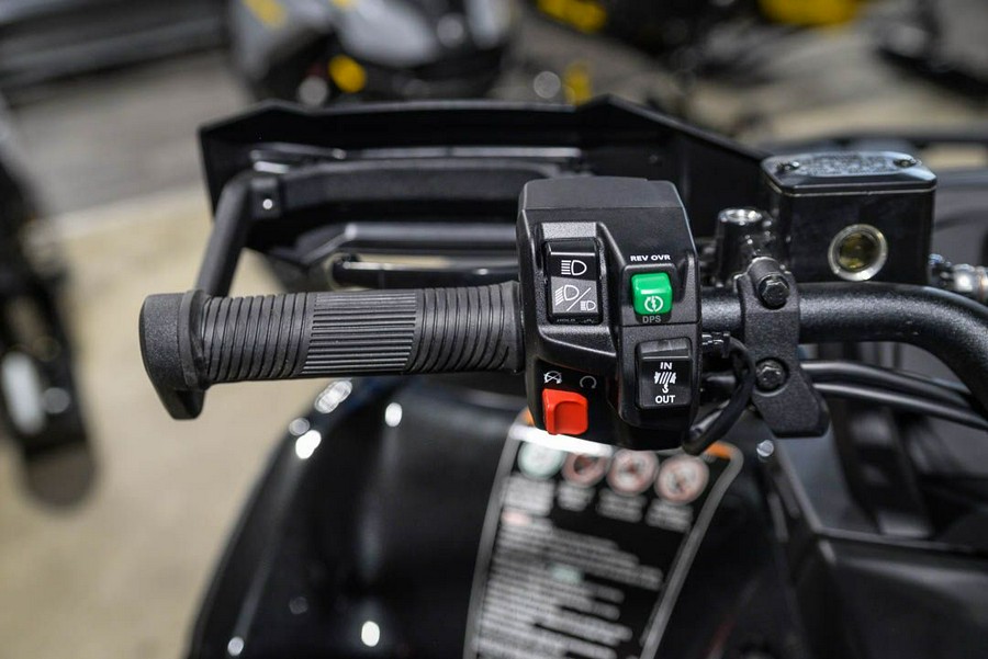 2026 Can-Am Outlander MAX Backcountry 1000R