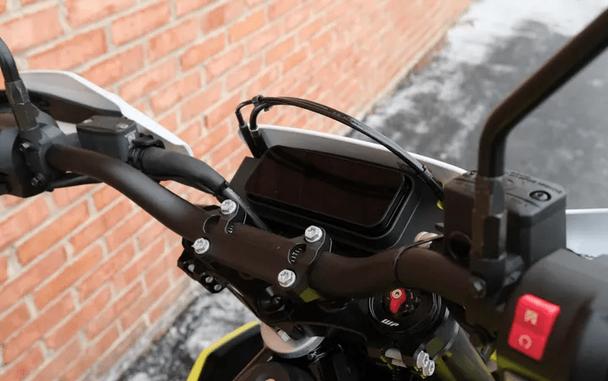 2026 Husqvarna Supermoto 701