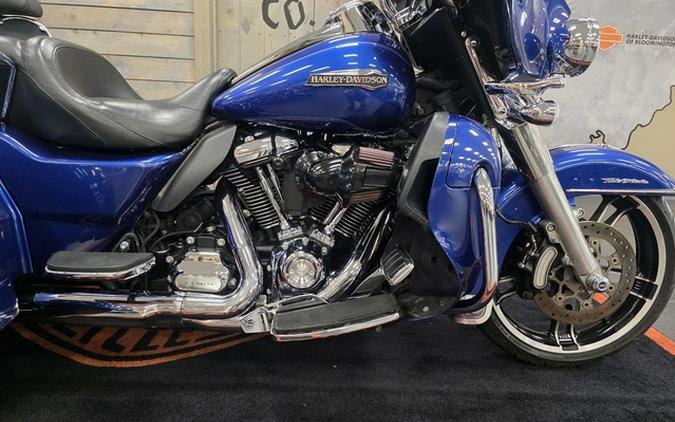 2017 Harley-Davidson Trike FLHTCUTG - Tri Glide Ultra