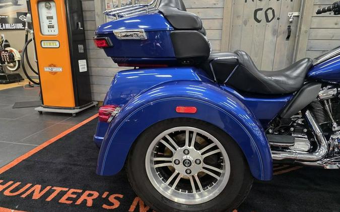 2017 Harley-Davidson Trike FLHTCUTG - Tri Glide Ultra