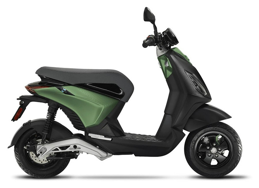2023 Piaggio Piaggio 1 Active