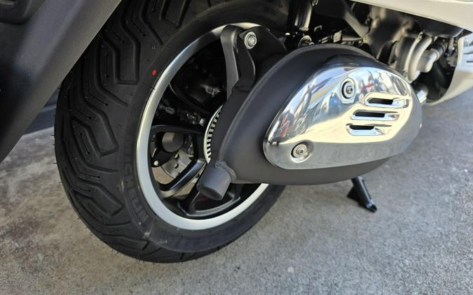 2027 Vespa GTS 310