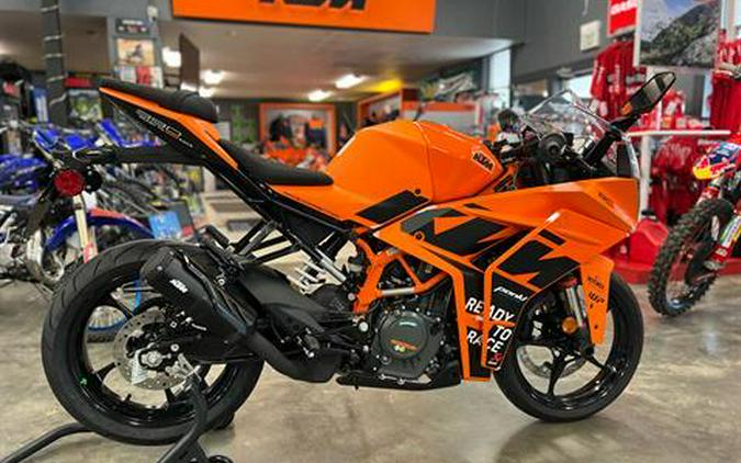 2023 KTM RC 390