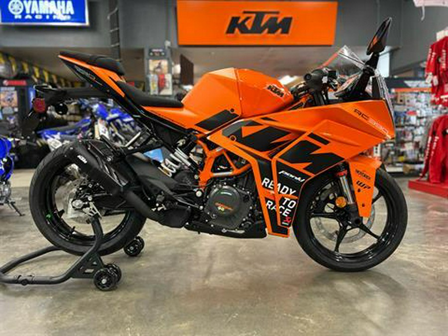 2023 KTM RC 390