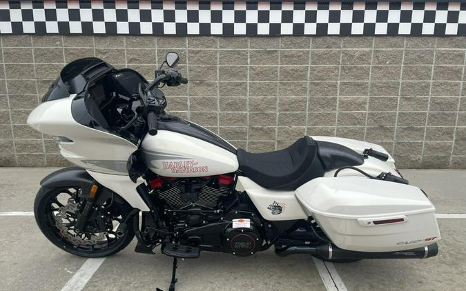 CVO™ Tri Glide®  Tifton Harley-Davidson®