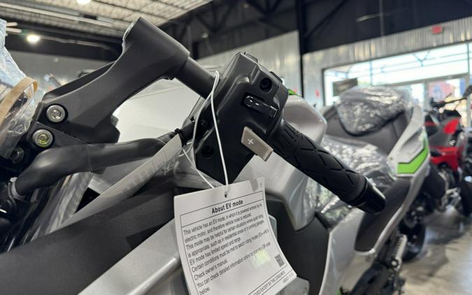 2024 Kawasaki Ninja 7 Hybrid ABS