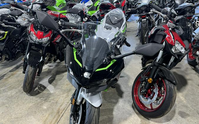 2024 Kawasaki Ninja 7 Hybrid ABS