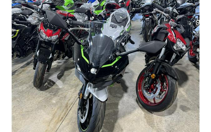 2024 Kawasaki Ninja 7 Hybrid ABS