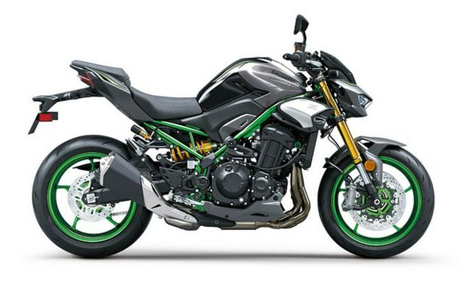 2025 Kawasaki Z900 SE ABS