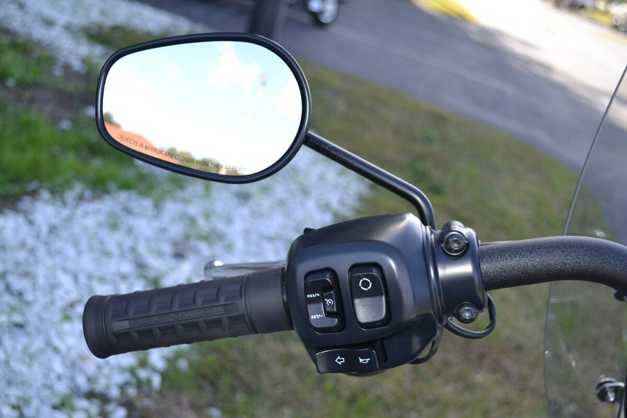 2025 Harley-Davidson® Street Bob® Iron Horse Metallic - FXBB