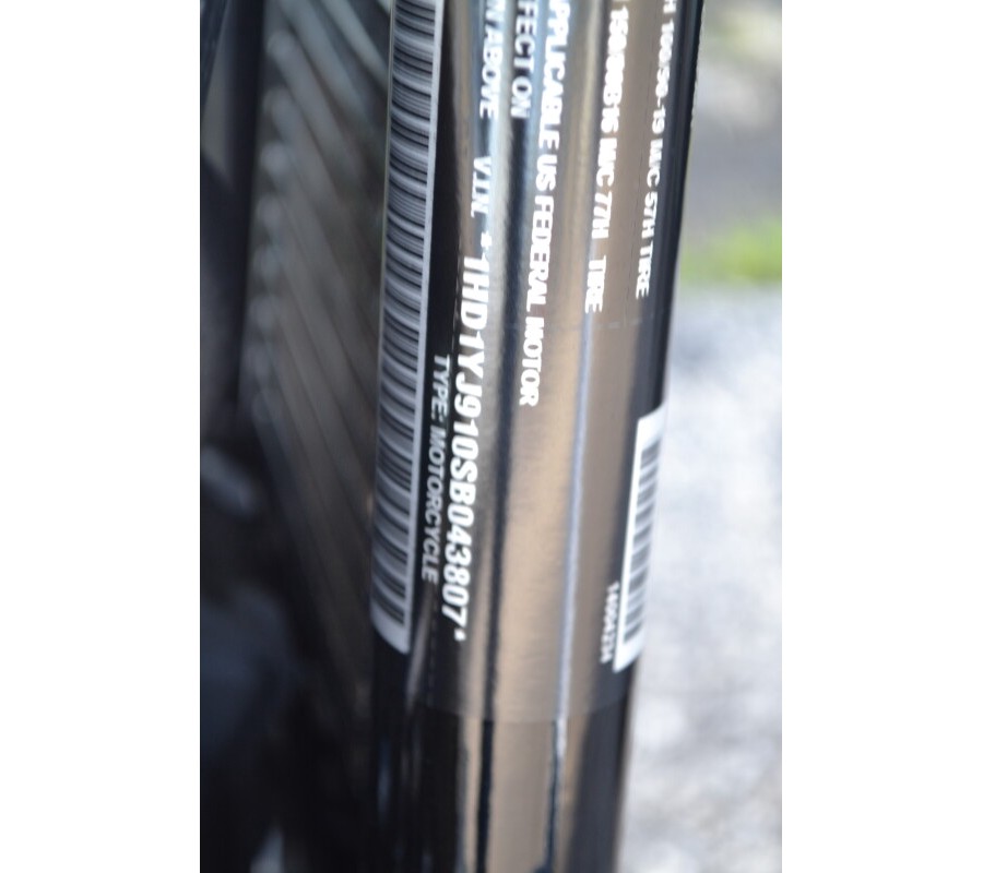 2025 Harley-Davidson® Street Bob® Iron Horse Metallic - FXBB