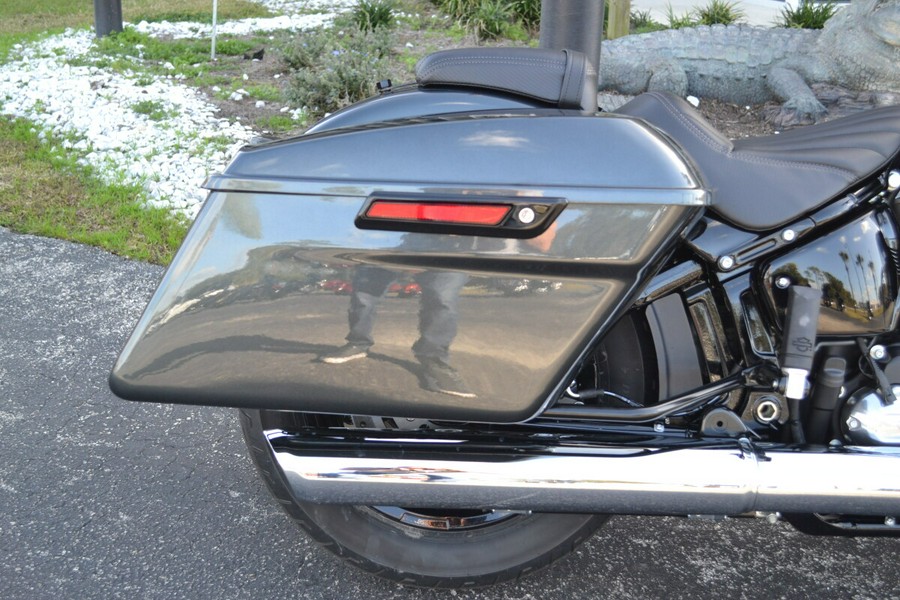 2025 Harley-Davidson® Street Bob® Iron Horse Metallic - FXBB