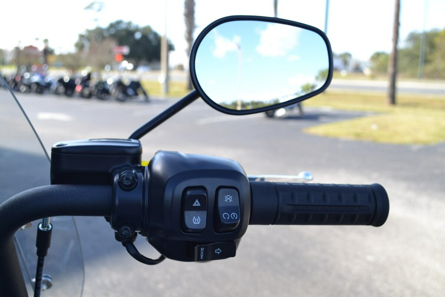 2025 Harley-Davidson® Street Bob® Iron Horse Metallic - FXBB