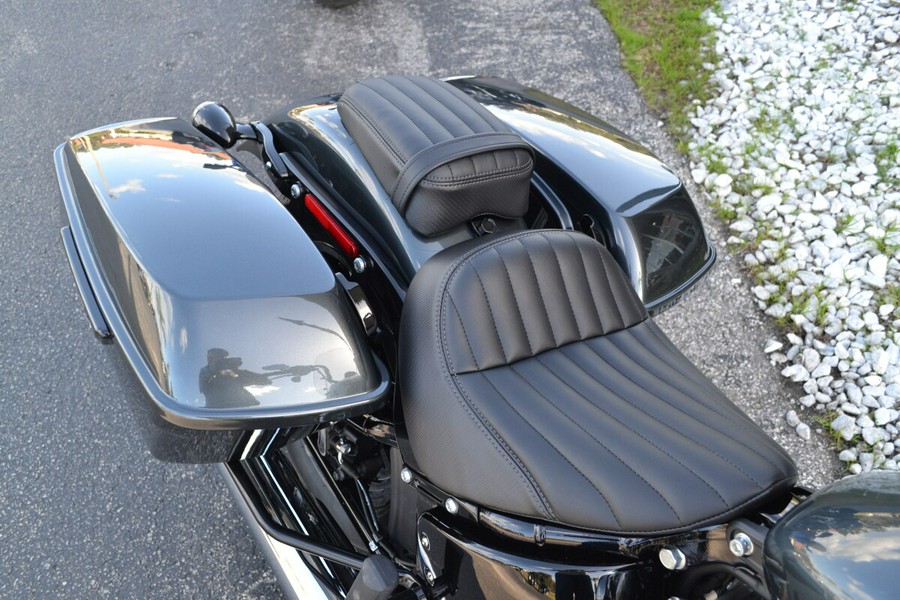 2025 Harley-Davidson® Street Bob® Iron Horse Metallic - FXBB