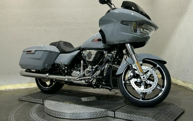 Harley-Davidson® Road Glide® 2026 FLTRX 84677621 DRK BILIARD GRY