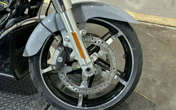 Harley-Davidson® Road Glide® 2026 FLTRX 84677621 DRK BILIARD GRY