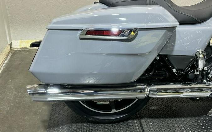 Harley-Davidson® Road Glide® 2026 FLTRX 84677621 DRK BILIARD GRY