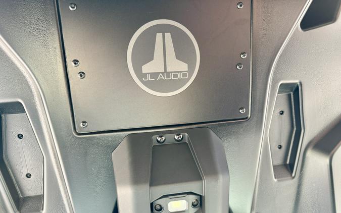 2026 Can-Am Defender MAX Lone Star Cab HD11