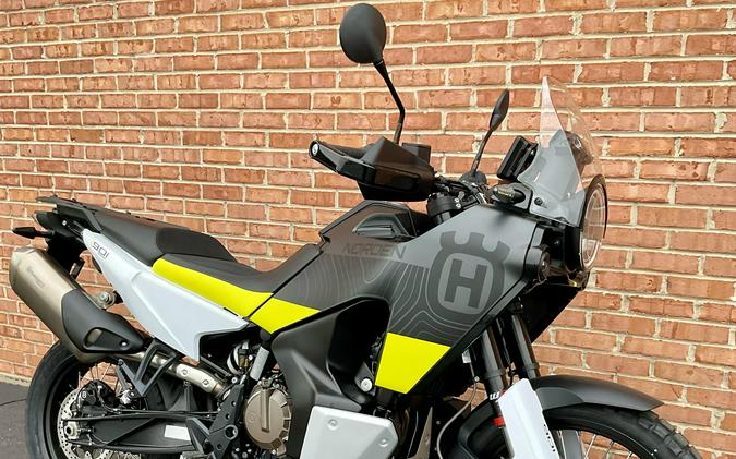 2025 Husqvarna Norden 901