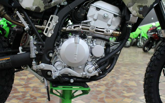 2026 Kawasaki KLX 300 Cypher Camo Beige/Ebony - TDA49521