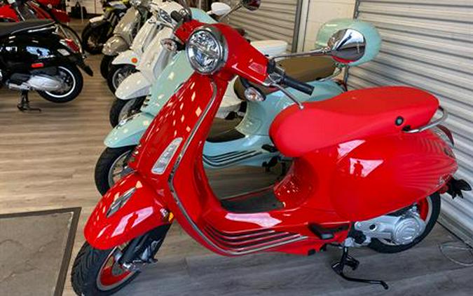 2023 Vespa Primavera 50 Red