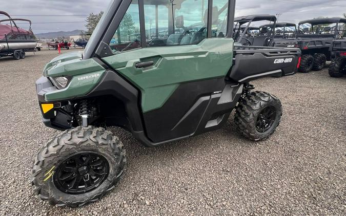 2024 Can-Am® Defender DPS CAB HD9