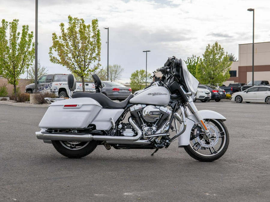 2016 Harley-Davidson® FLHX - Street Glide®