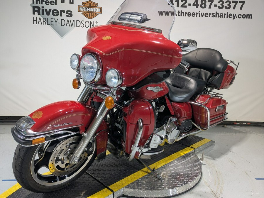 2010 Harley-Davidson® Electra Glide® Ultra Classic® Exclusive - Fire Engine Red - Firefighter