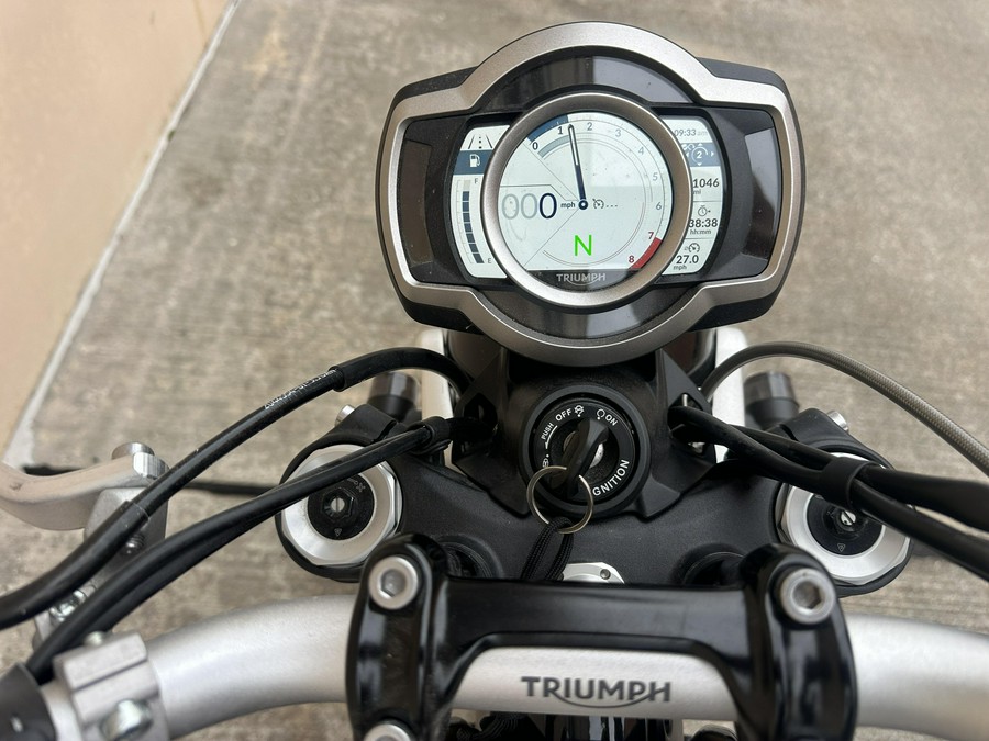 2025 Triumph Scrambler 1200 XE