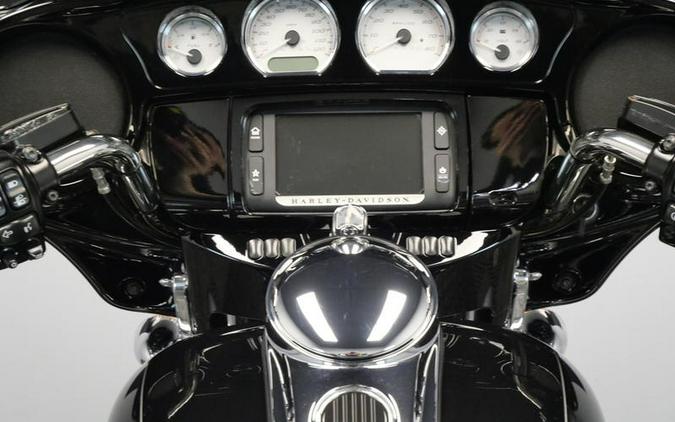 2016 Harley-Davidson® FLHXS - Street Glide® Special