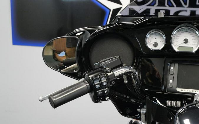 2016 Harley-Davidson® FLHXS - Street Glide® Special