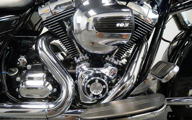 2016 Harley-Davidson® FLHXS - Street Glide® Special