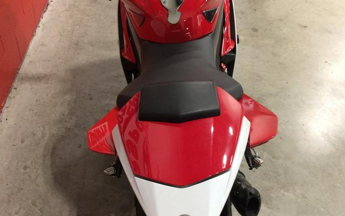 2014 Yamaha YZF-R6 - Rapid Red/White R6 - Team Yamaha BlueWhite, Rapid RedWhite