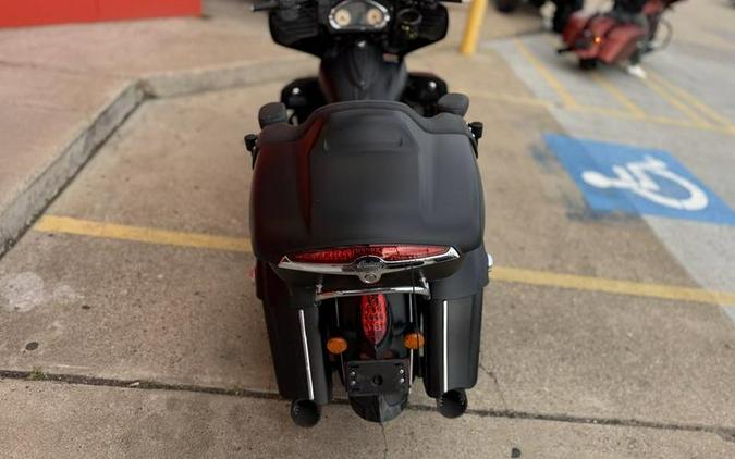 2017 Indian Motorcycle® Chieftain Dark Horse® Thunder Black Smoke