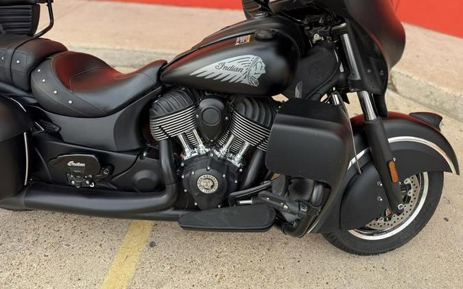 2017 Indian Motorcycle® Chieftain Dark Horse® Thunder Black Smoke
